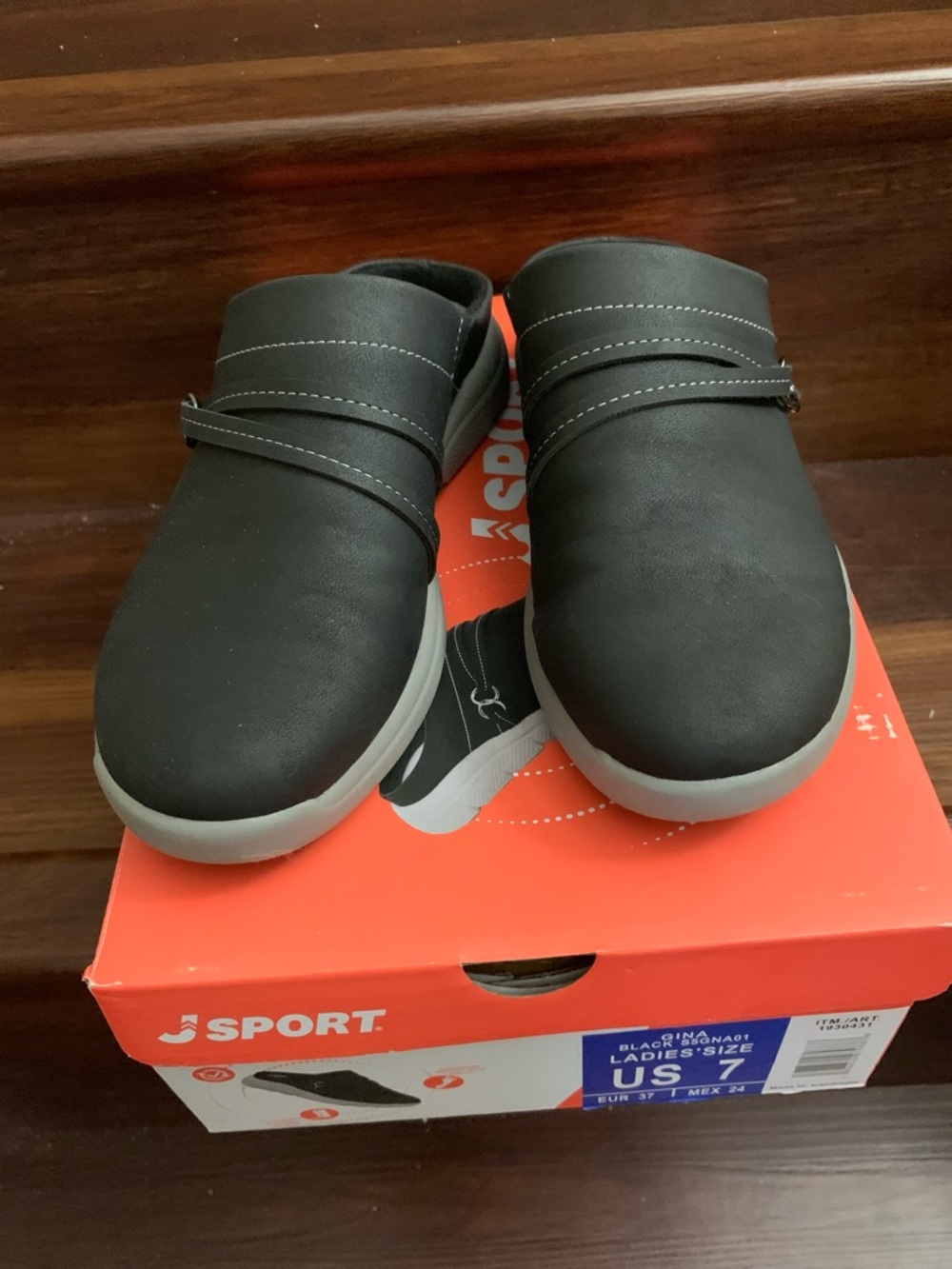 New J Sport Women's Black Slip-On Mule with Gray Sole. Size 7